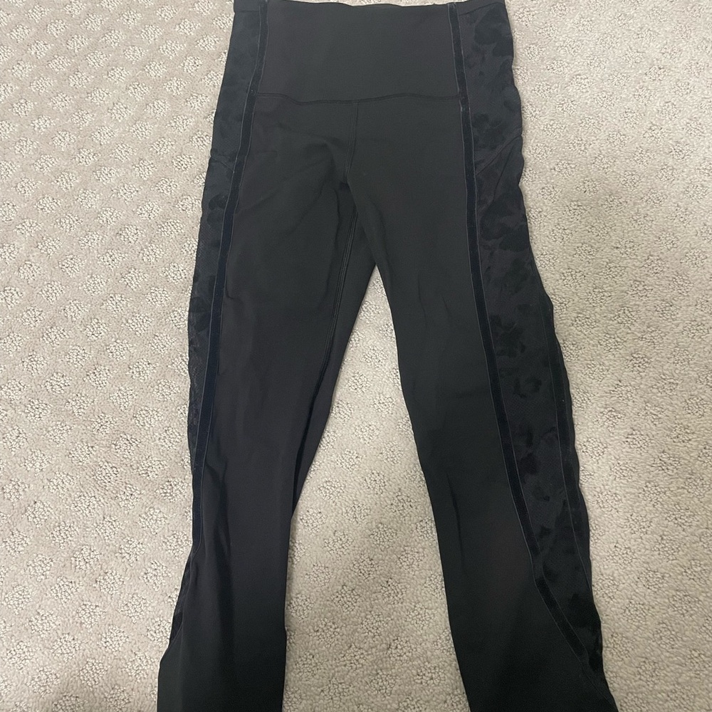 LULU LEGGINGS CROPPED